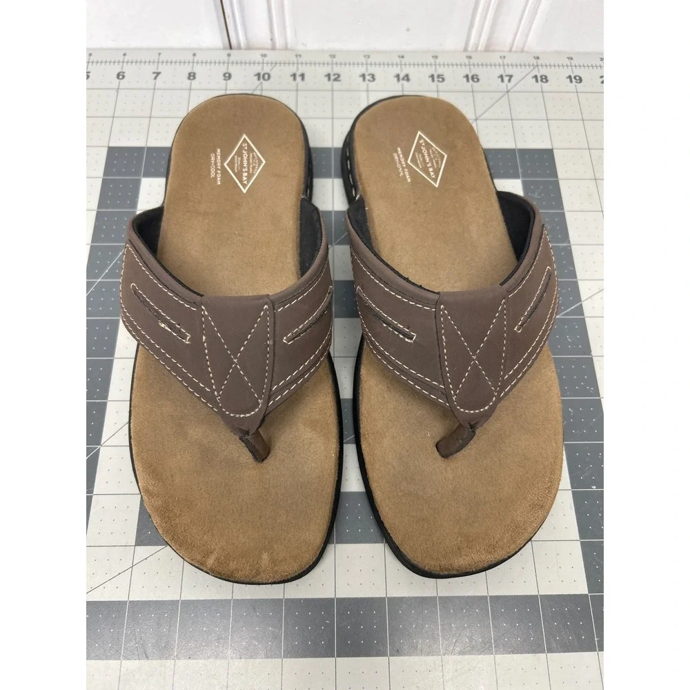 St. John's Bay SJB Lucas Sandals Mens 9 Brown Memory Foam Flip Flops Comfort